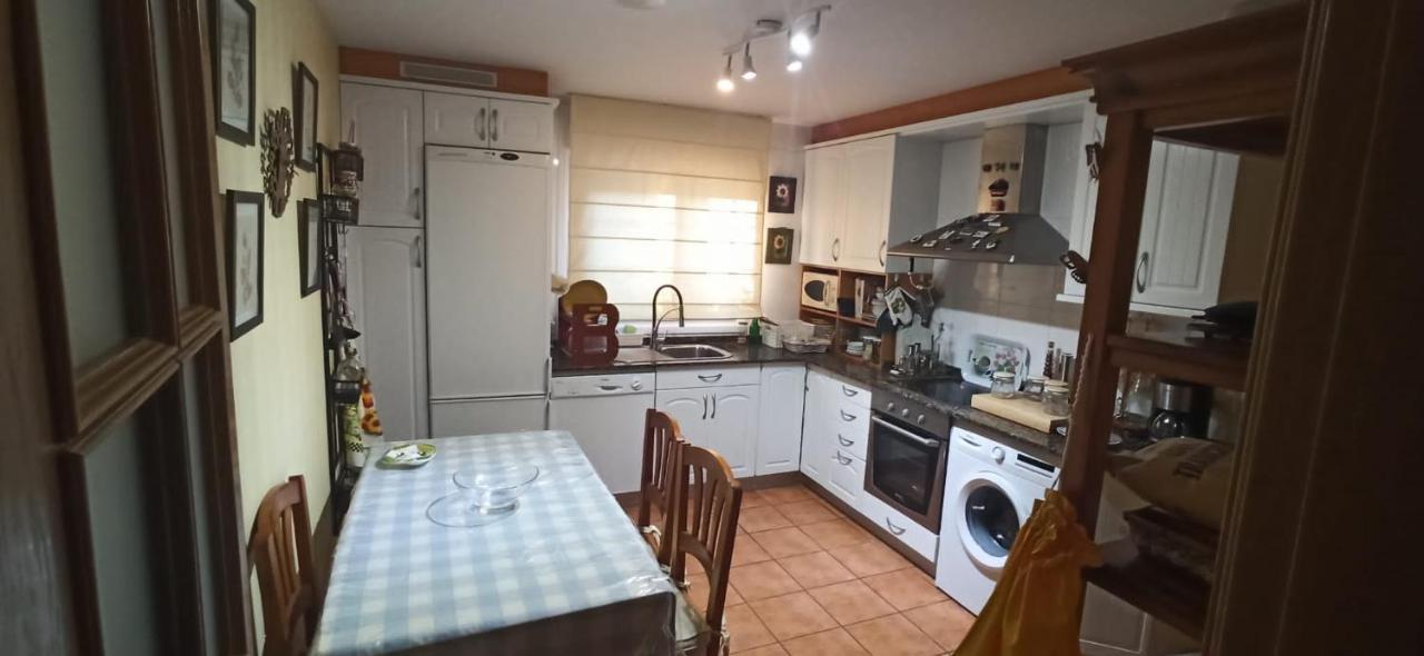 Villa Vivienda El Olivo con piscina privada y jardín. Ayegui Exterior foto